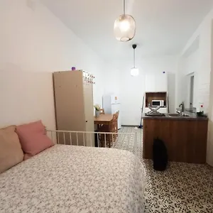Alojamiento Con Patio Antequera